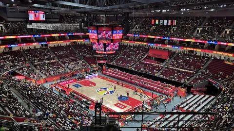 “任子威康复战力全开！胸椎骨折康复夺冠，央视新闻报道”